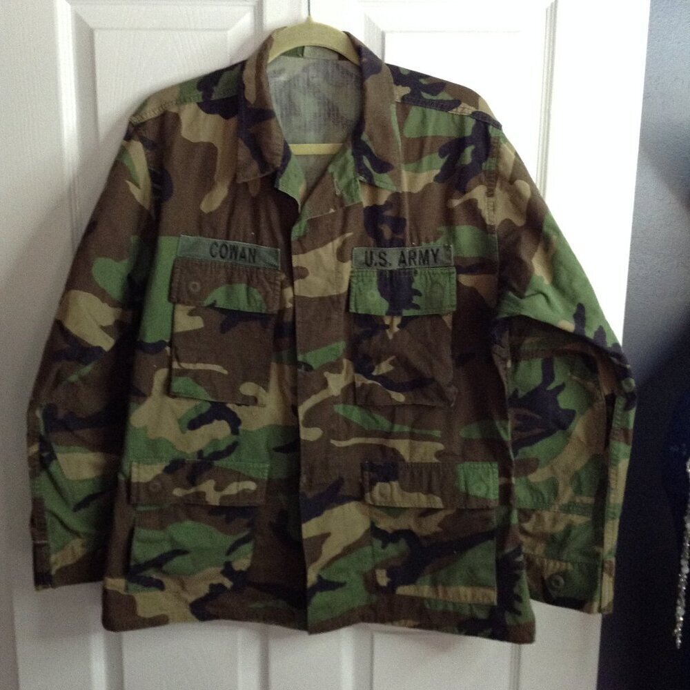 VTG Army Shacket, Militaria, "M", Woodland Camo, "Enlisted" Patriotic, USA, Chic
